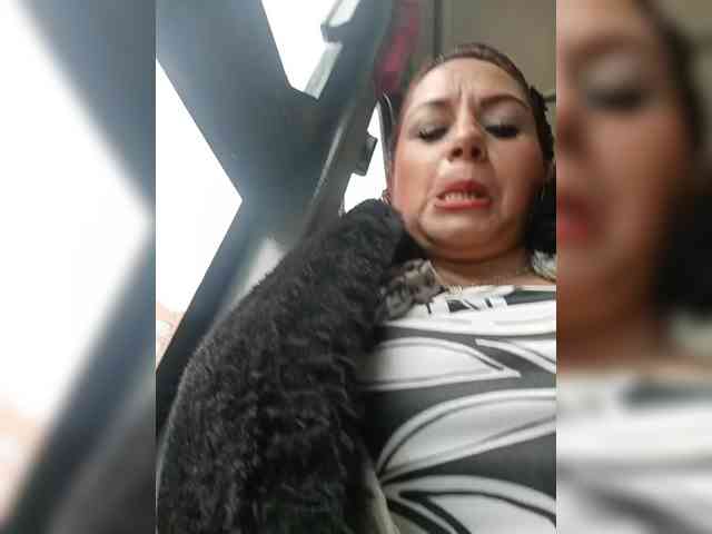AlexaBrown12 webcam