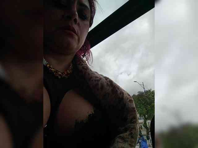 AlexaBrown12 webcam