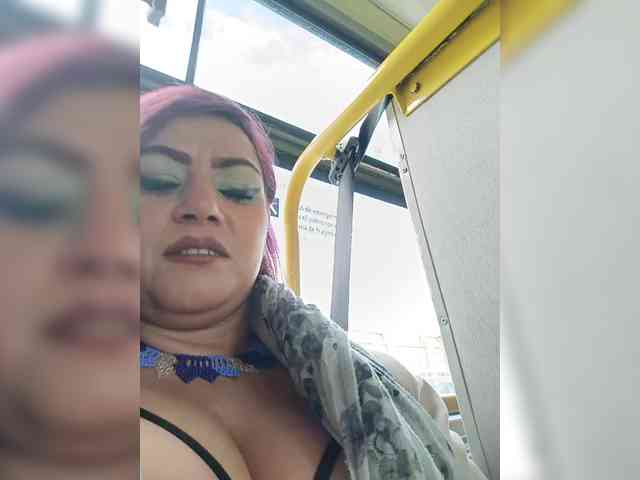 AlexaBrown12 webcam