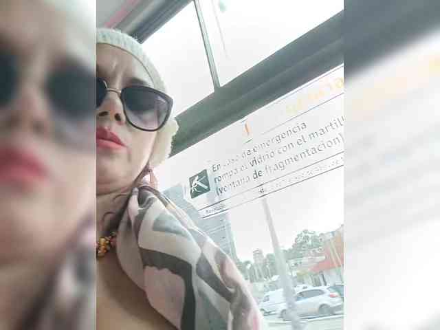AlexaBrown12 webcam