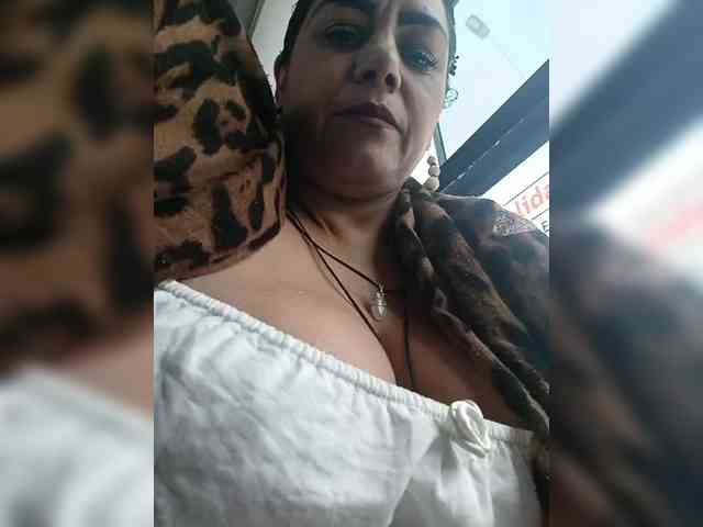 AlexaBrown12 webcam