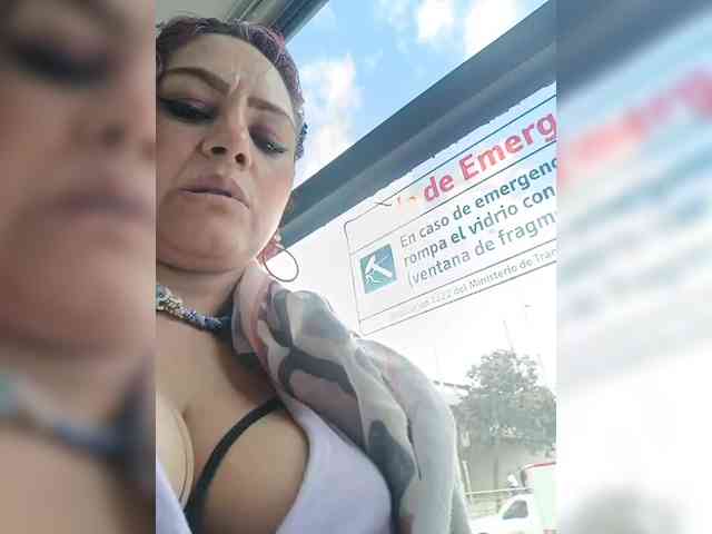AlexaBrown12 webcam
