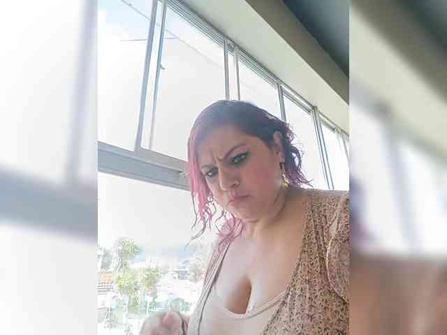 AlexaBrown12 webcam