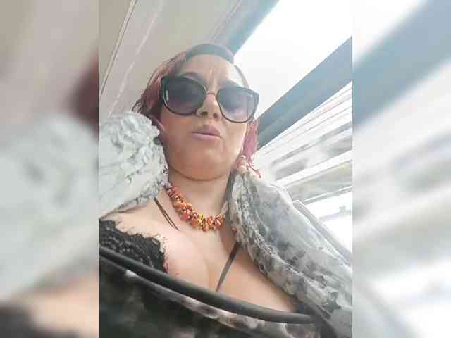 AlexaBrown12 webcam