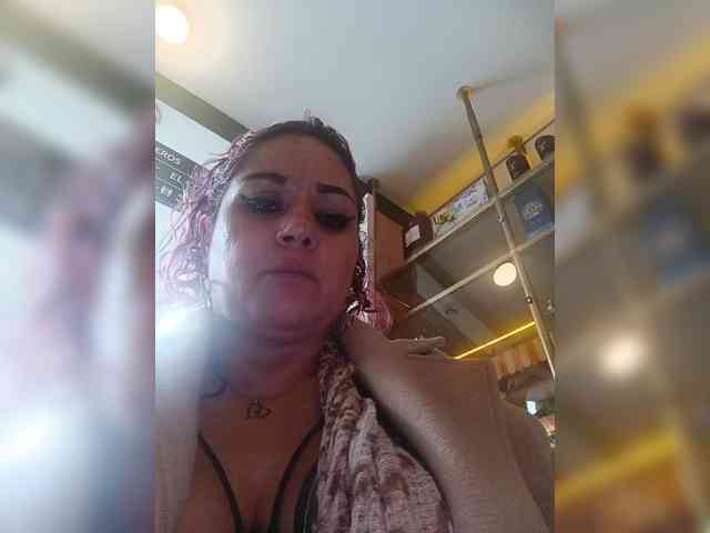 AlexaBrown12 webcam
