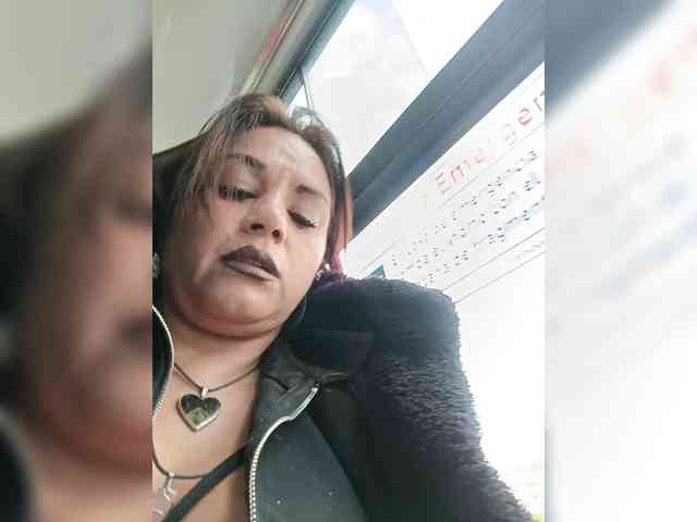 AlexaBrown12 AlexaBrown12