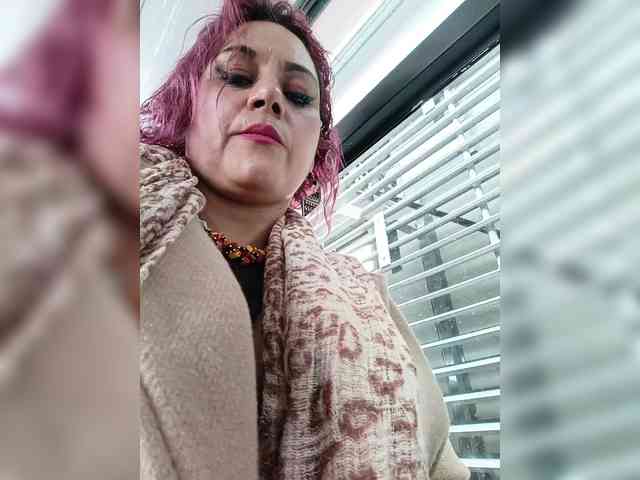 AlexaBrown12 webcam