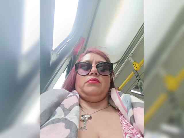AlexaBrown12 webcam