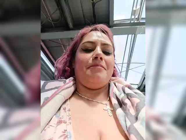 AlexaBrown12 webcam