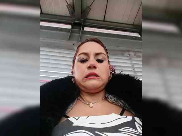 AlexaBrown12 webcam