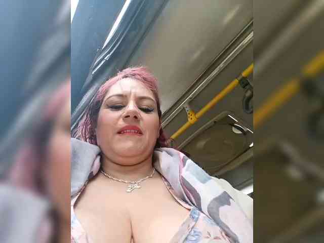 AlexaBrown12 webcam