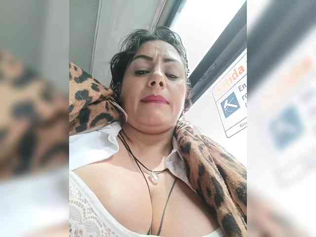 AlexaBrown12 AlexaBrown12