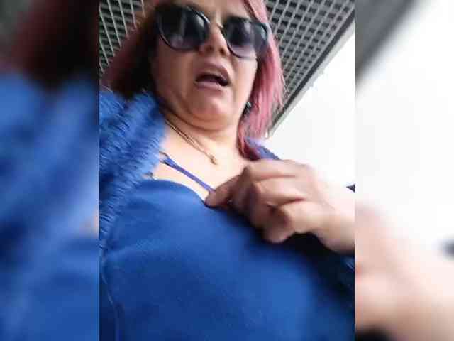 AlexaBrown12 webcam