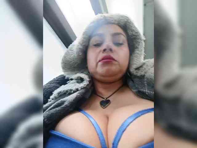 AlexaBrown12 AlexaBrown12