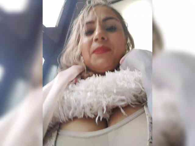 AlexaBrown12 AlexaBrown12