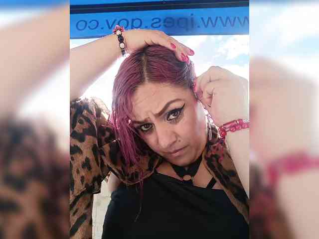 AlexaBrown12 webcam