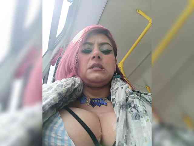 AlexaBrown12 webcam