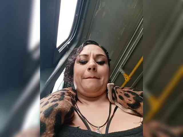 AlexaBrown12 webcam