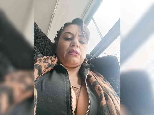 AlexaBrown12 webcam