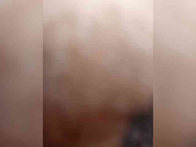 AlexaBrown12 webcam