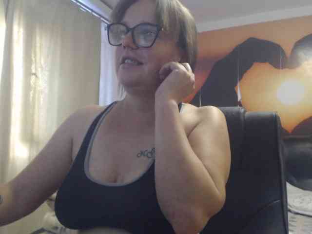 pamela-11 webcam