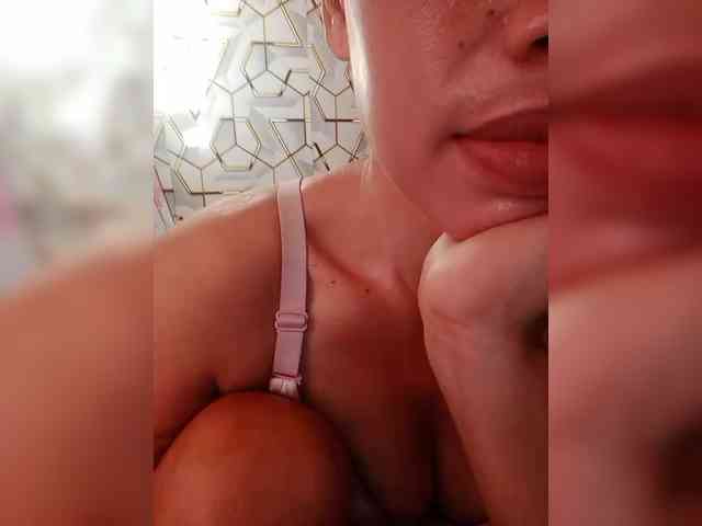 Asian-licker webcam