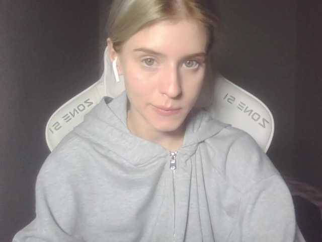 kissesliza chat room