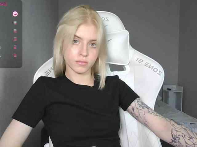 LizaKisses webcam