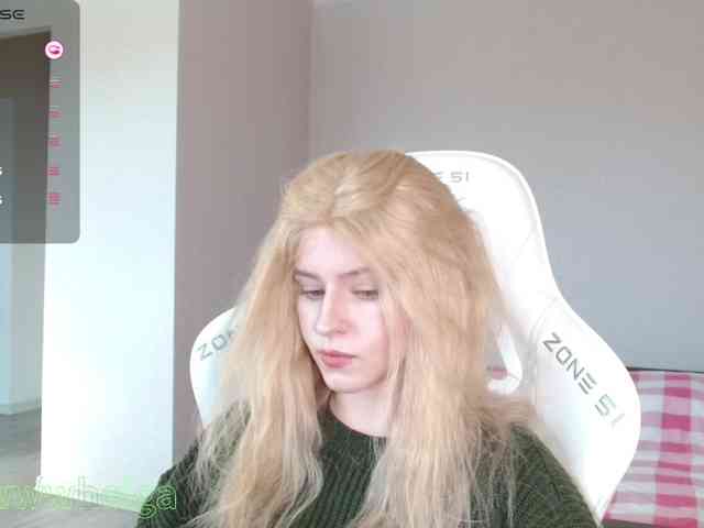 Helga_Pataki webcam