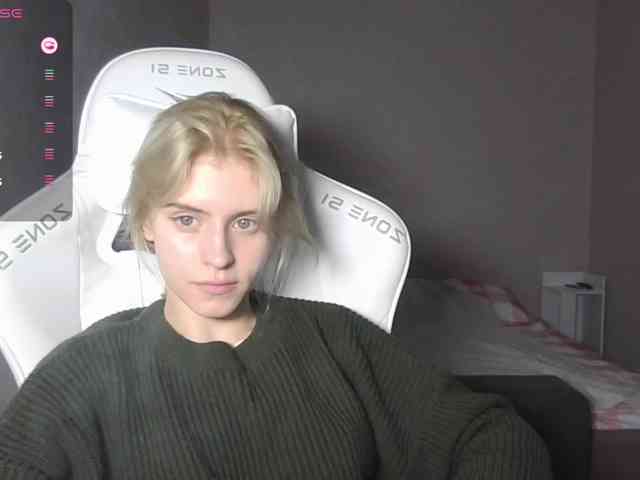 Модель: LizaKisses