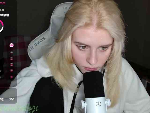 Helga_Pataki webcam