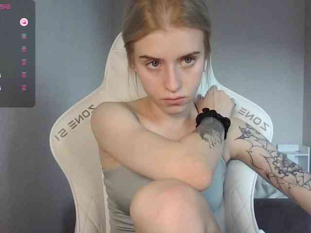LizaKisses webcam