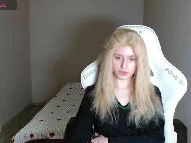 Helga_Pataki webcam