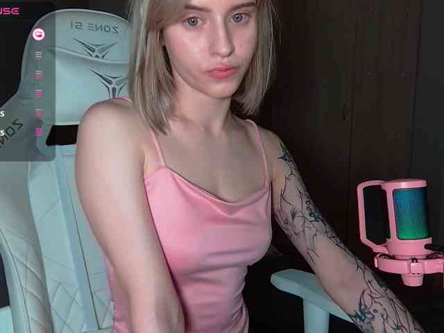 kissesliza Live Webcam on BongaCams