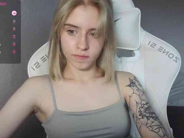 adult chatting Kissesliza