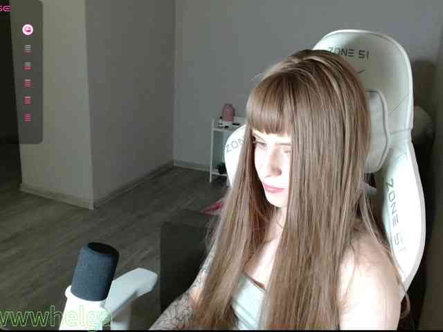 Helga_Pataki webcam