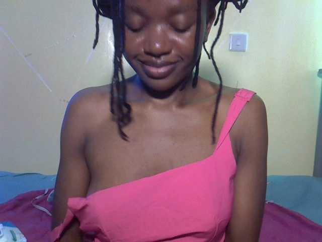 Eboniana's BongaCams show and profile