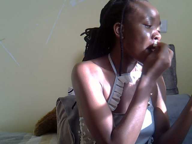 Eboniana's BongaCams show and profile