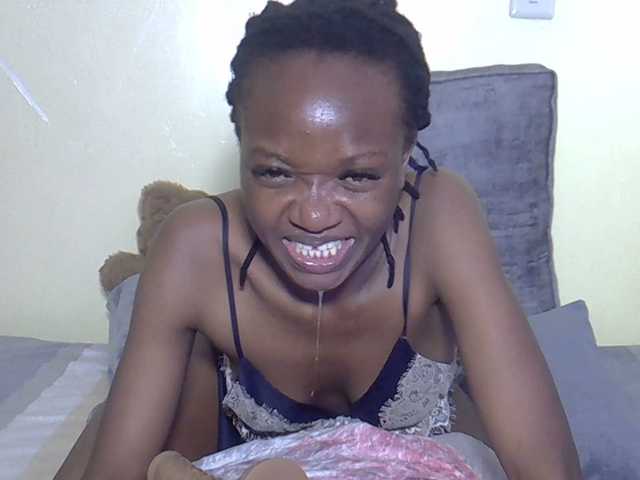 Eboniana from BongaCams