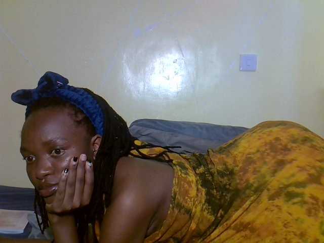 Eboniana's BongaCams show and profile