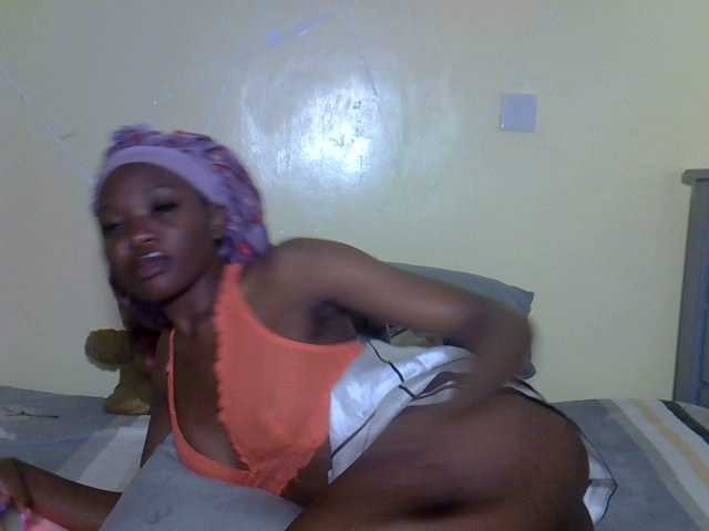 Eboniana's BongaCams show and profile