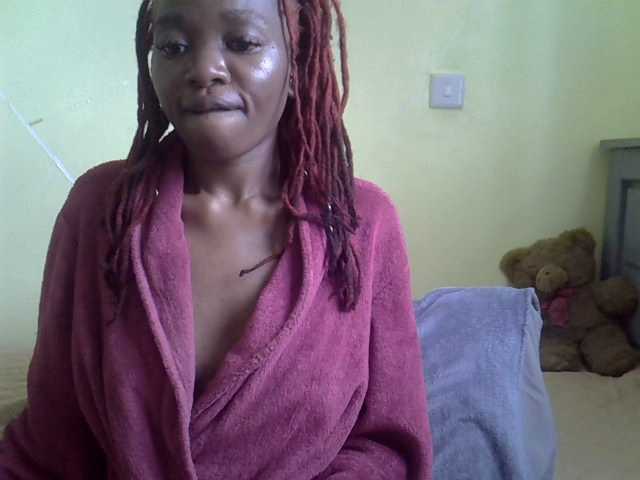 Eboniana's BongaCams show and profile