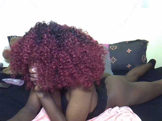 Eboniana on BongaCams 