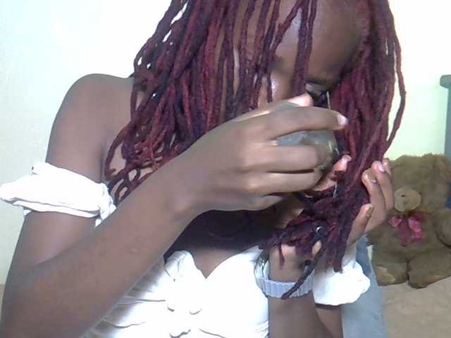 Eboniana's BongaCams show and profile