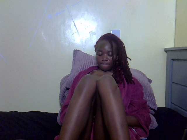 Eboniana's BongaCams show and profile