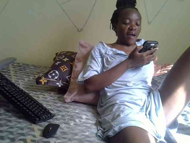 Eboniana webcam