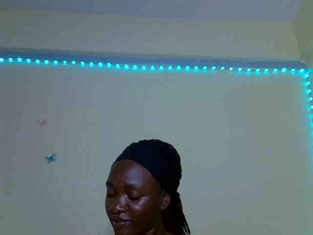 Eboniana Live Webcam on BongaCams