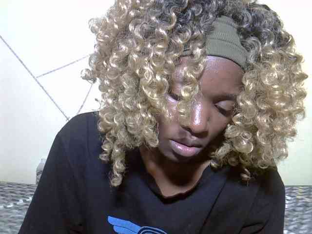 Eboniana Live Webcam on BongaCams