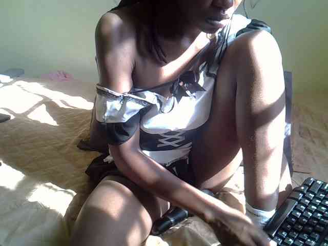 Eboniana webcam