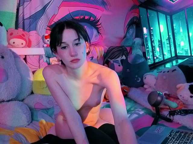 GwenieOcean from BongaCams